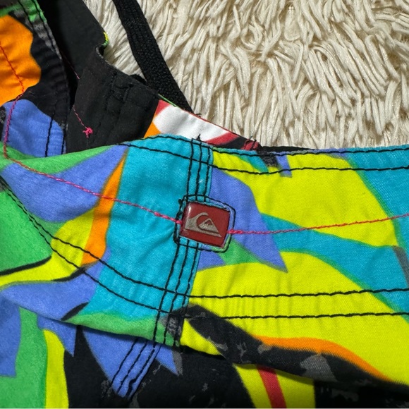Quicksilver Surf Boardshorts Floral & UnderArmour Shorts - Picture 8 of 10